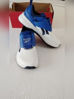 Reebok Nano Play Kids Size 4 Sneakers, Slip On, Blue /White.